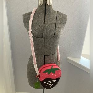 Kate Spade Collection - Strawberry Crossbody (Special Edition)